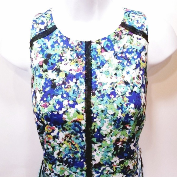 **Sold**  Ann Taylor Green Floral Dress Silk Trim - Picture 2 of 6